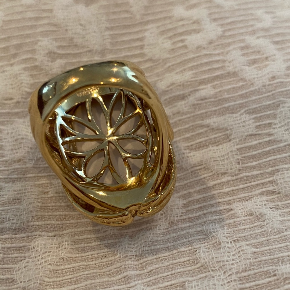 White Ring - image 5